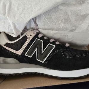 New Balance Women's Black Sneakers